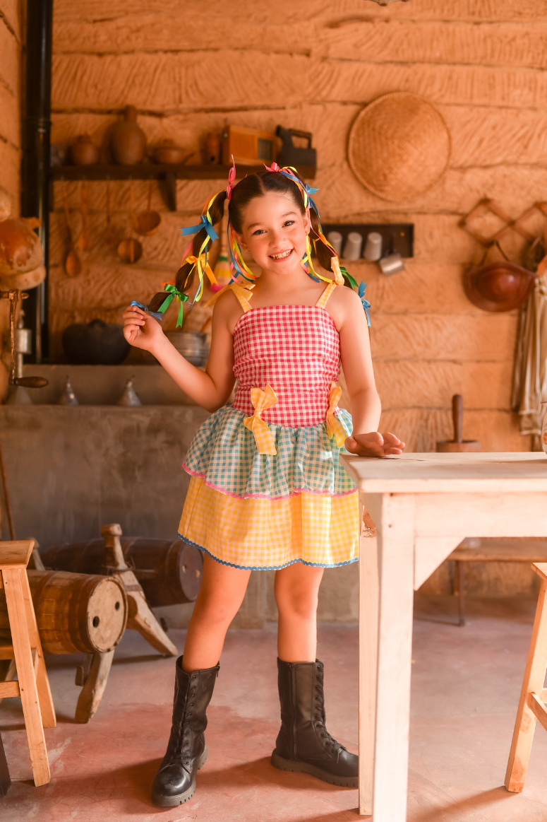 Vestido Festa Junina Infantil e Juvenil Xadrez com Laços e Fitas
