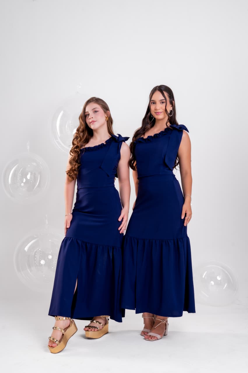 Conjunto Teen Saia Longa e Cropped com Laço no Ombro