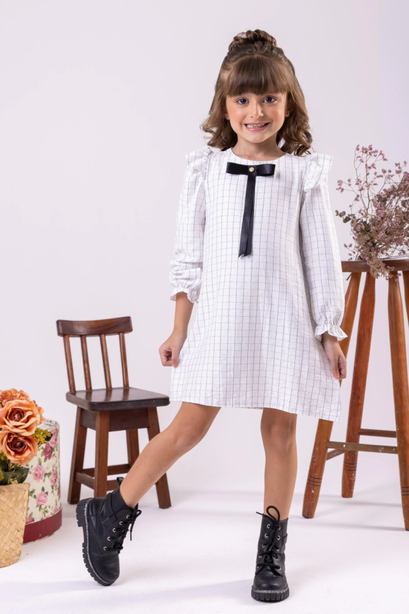 Vestido Infantil Manga Longa Alfaiataria Xadrez com Laço Preto Chique