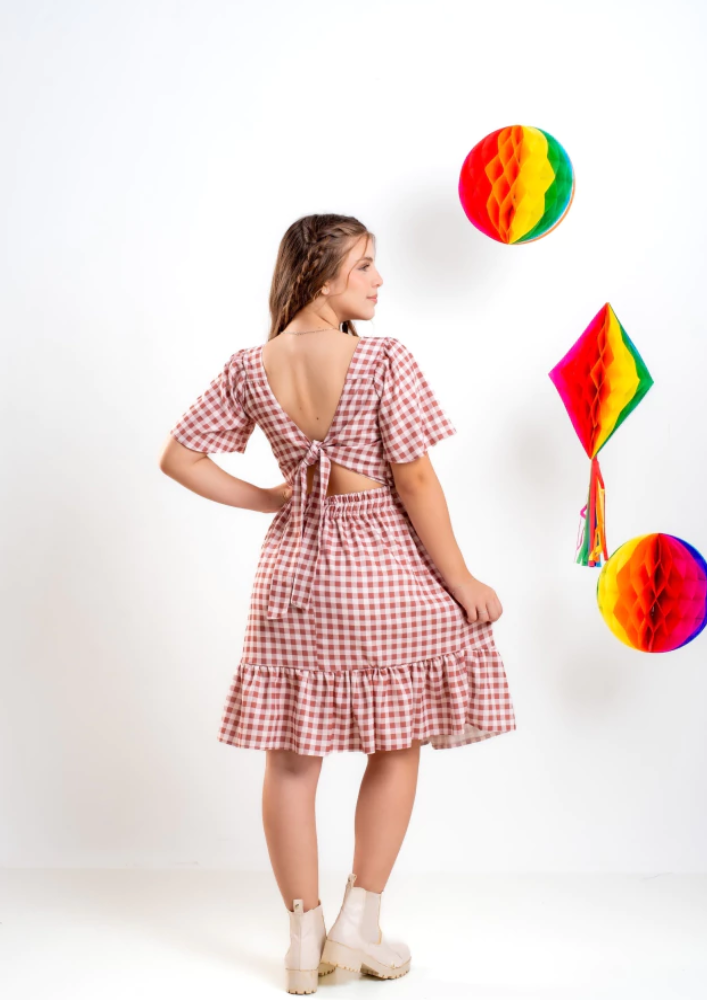 Vestido Xadrez Juvenil com Manga Básica para Quadrilha