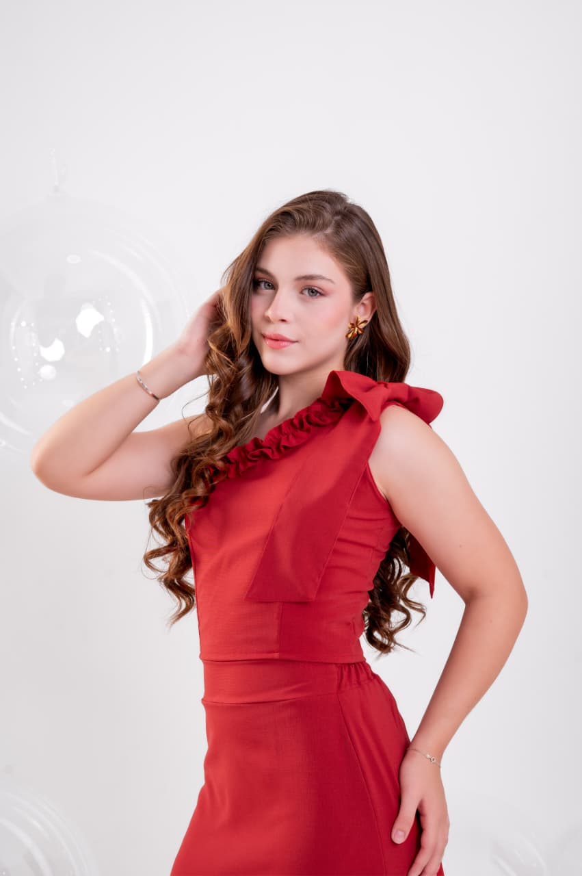 Conjunto Teen Saia Longa e Cropped com Laço no Ombro