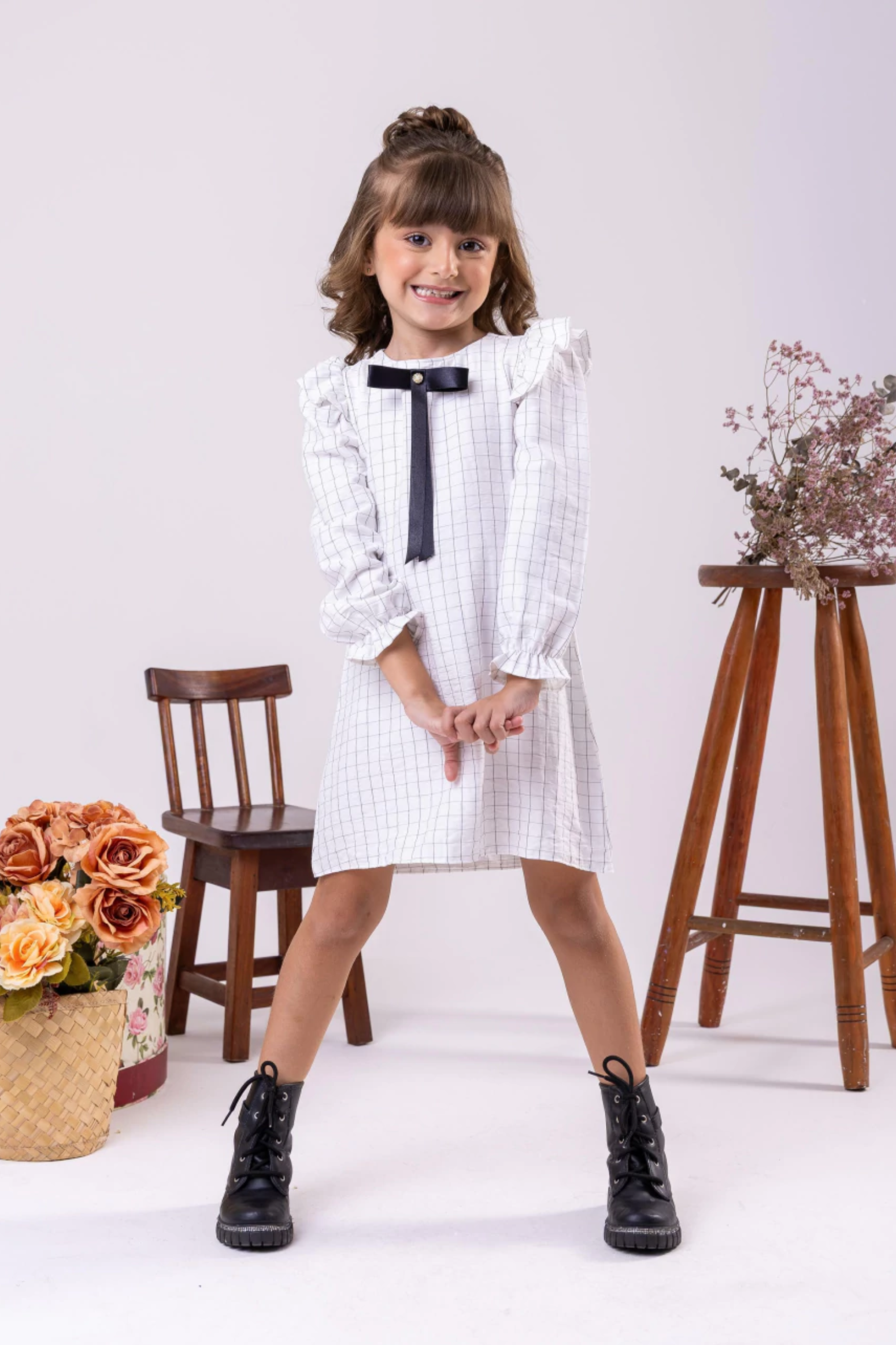 Vestido Infantil Manga Longa Alfaiataria Xadrez com Laço Preto Chique