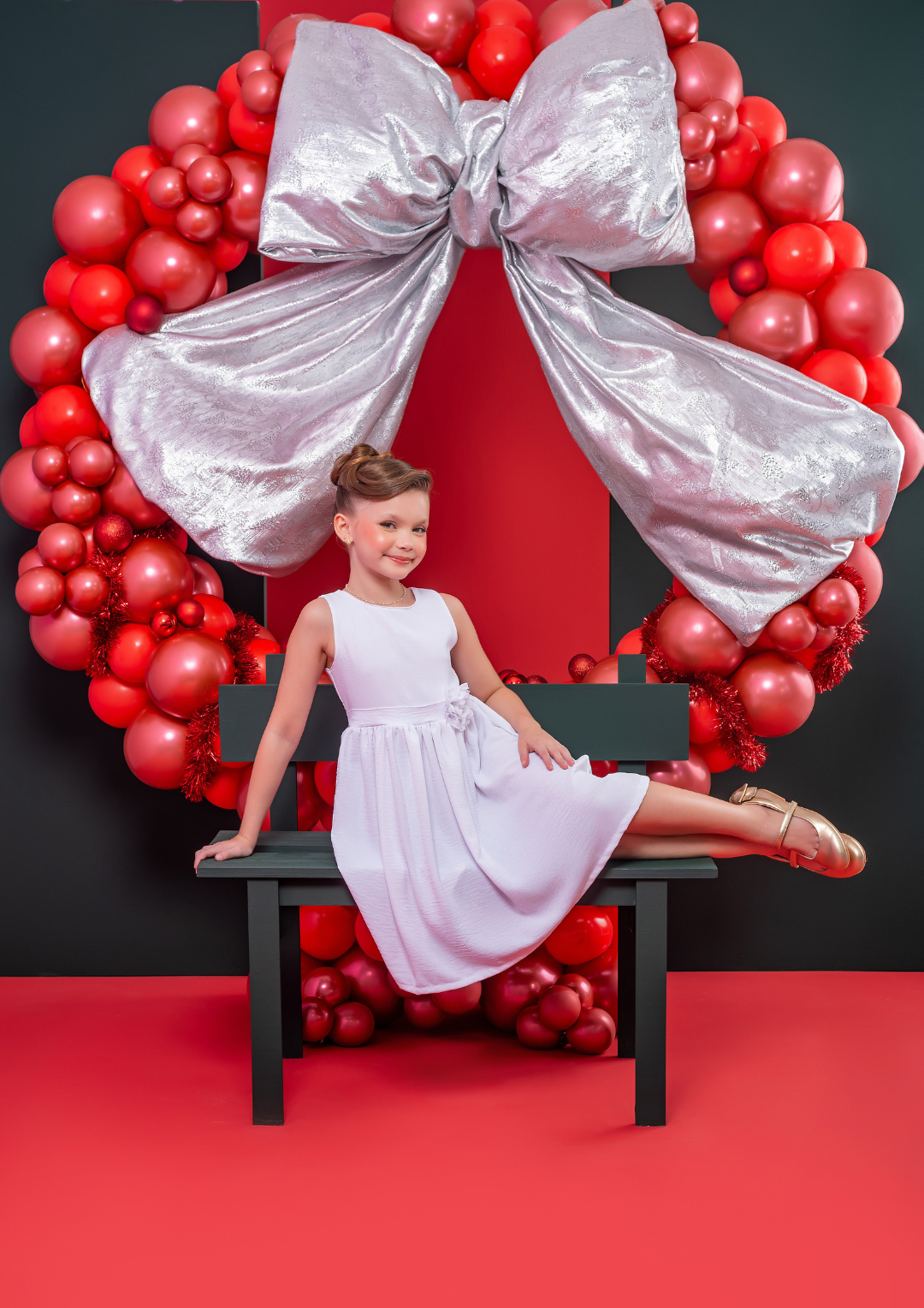 Vestido Infantil Branco Leve com Flor Cintura