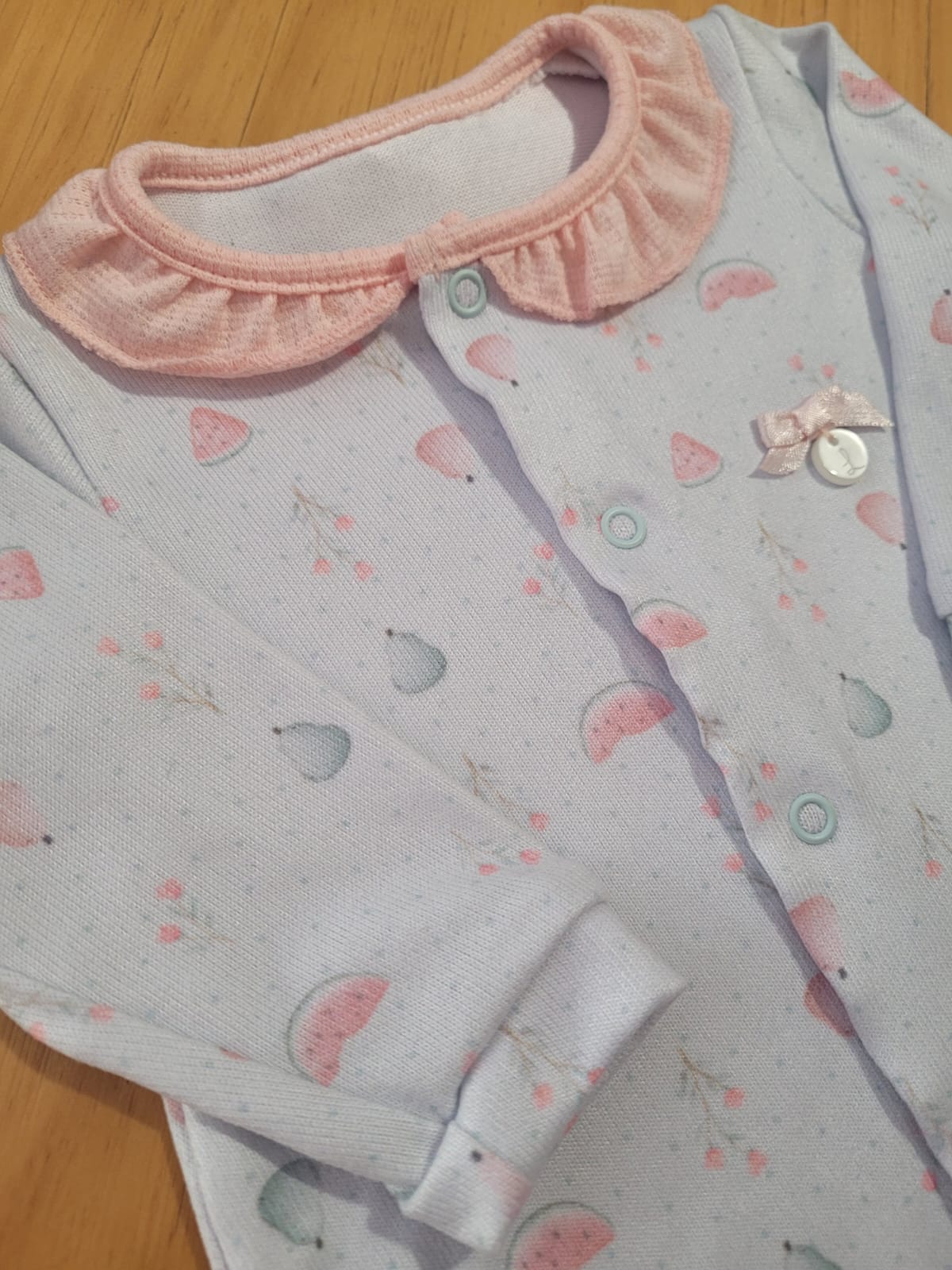 Macaquinho Bebê em Suedine Meninas