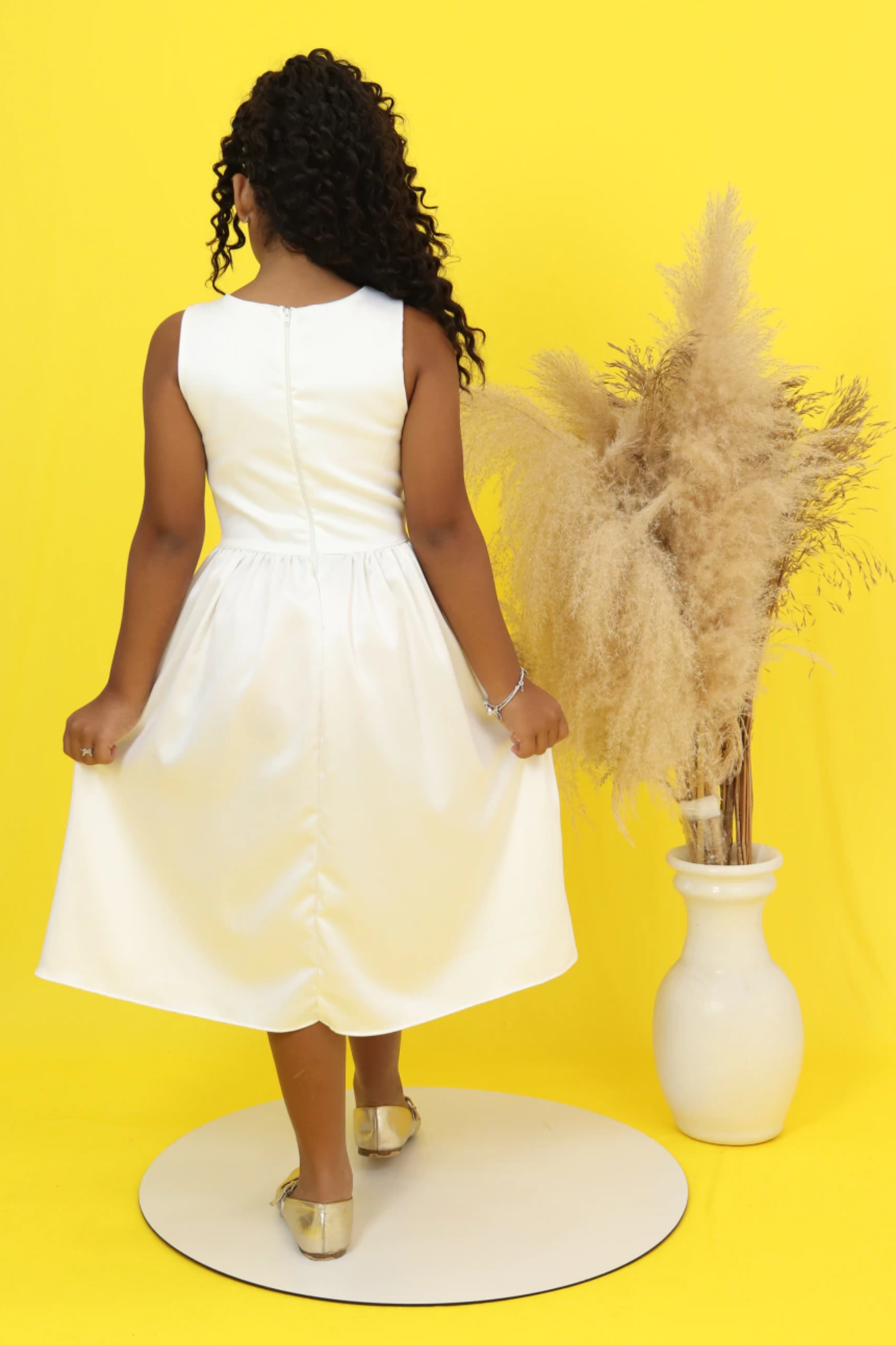 Vestido Alfaitaria Infantil Luxo Flor Branco