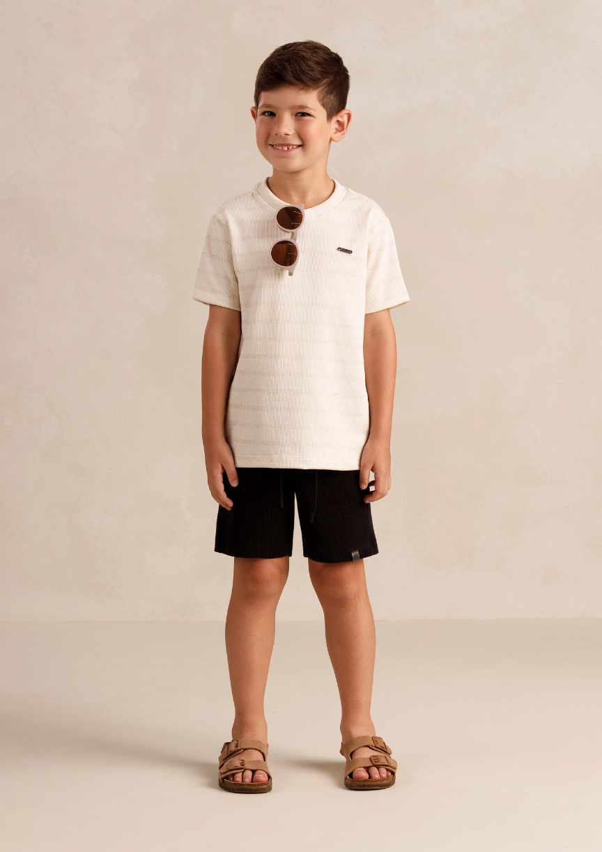 Conjunto infantil masculino Valent com camiseta texturizada e bermuda casual na Lúdica Moda Infantil.