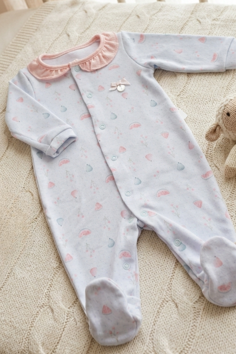 Macaquinho Bebê em Suedine Meninas