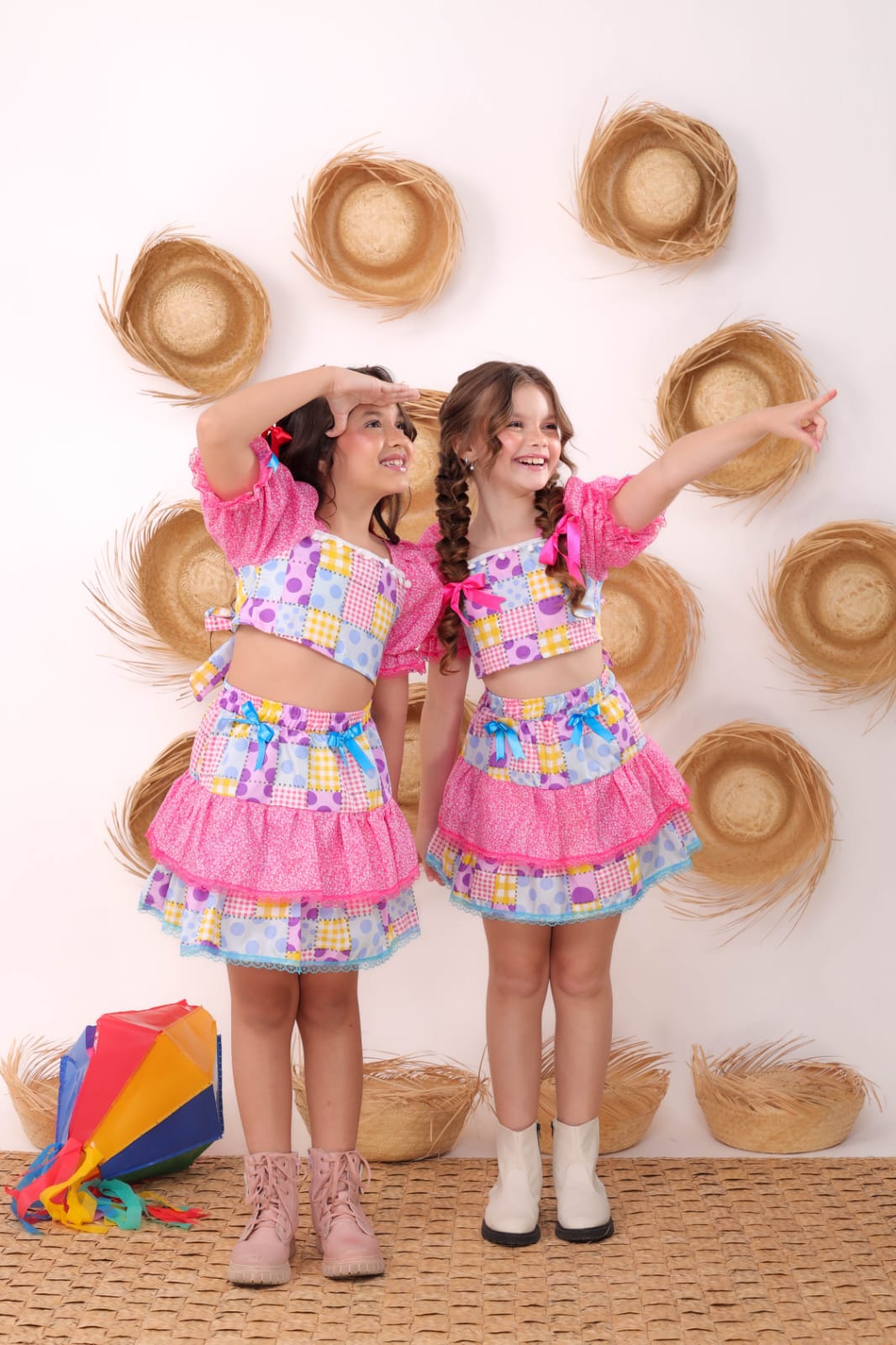 Conjunto Infantil Saia e Cropped Festa Junina Xadrez Laço Azul