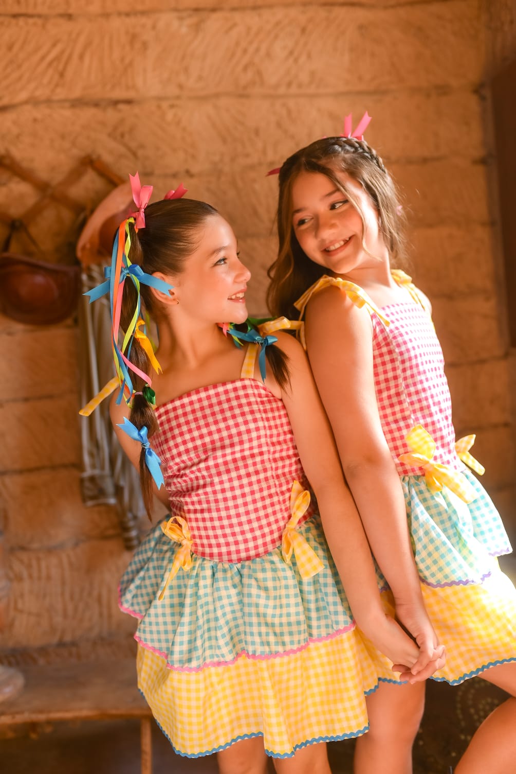 Vestido Festa Junina Infantil e Juvenil Xadrez com Laços e Fitas